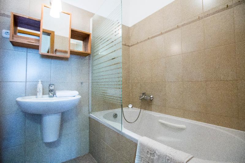 بودابست Urban Apartments Gozsdu المظهر الخارجي الصورة